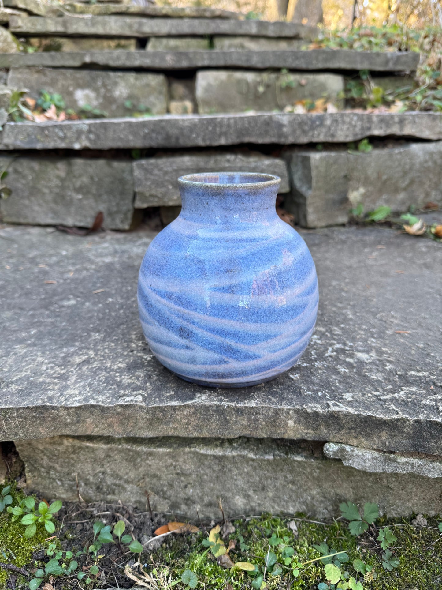 Vase - round pink and blue