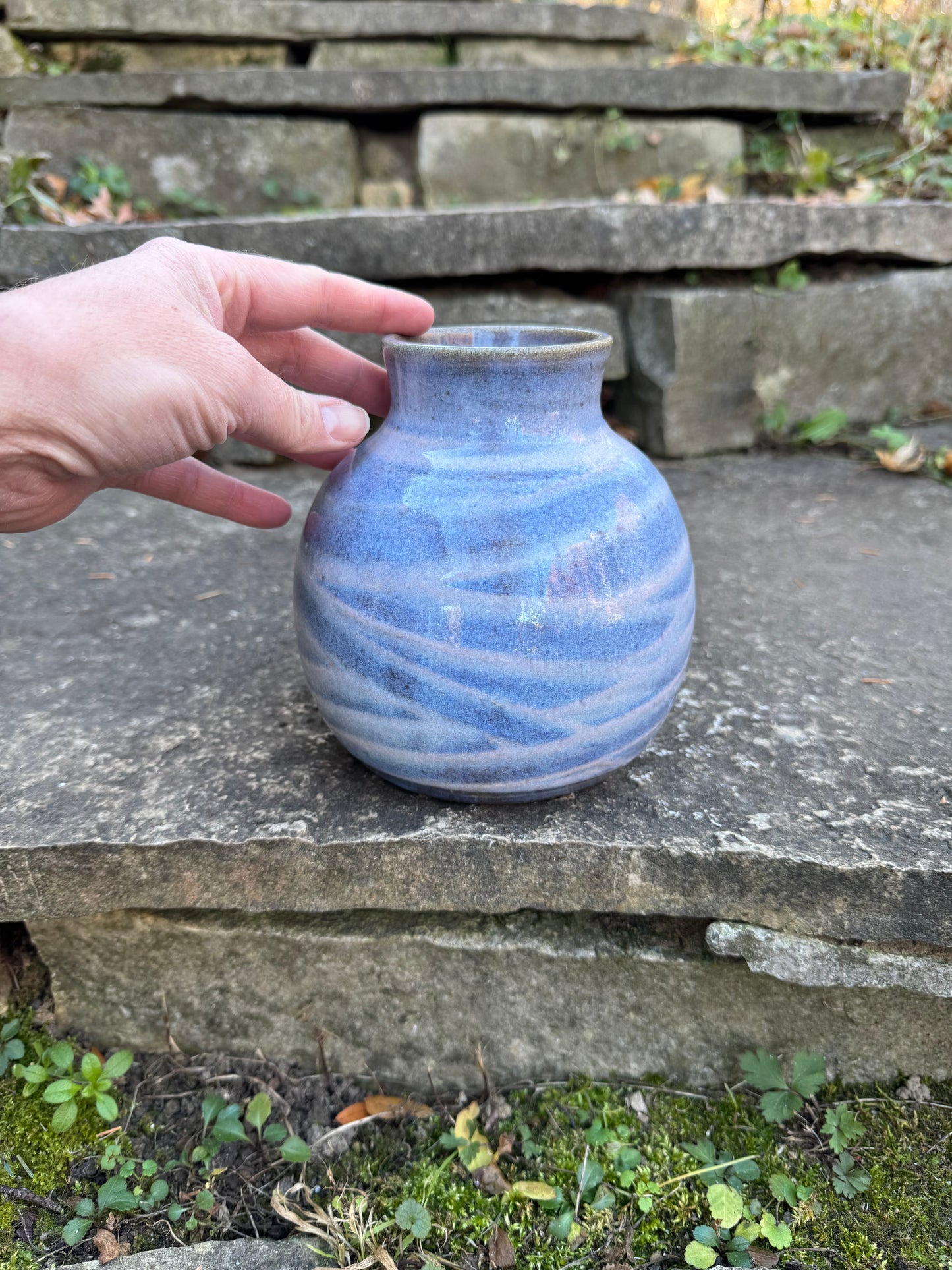 Vase - round pink and blue